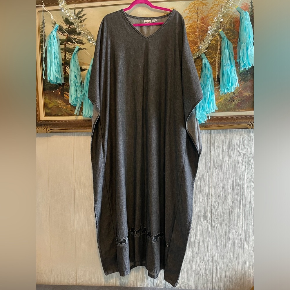 Chic Charcoal Maxi Dress